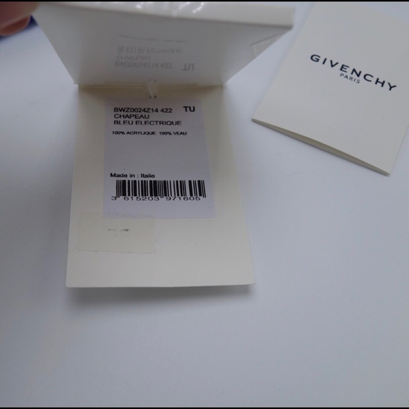 NEW with tags Authentic Givenchy logo knitted blue beanie hat skiwear - Picture 6 of 6